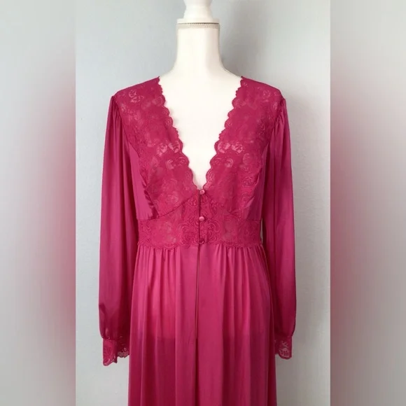Vtg Shadowline Nylon Robe